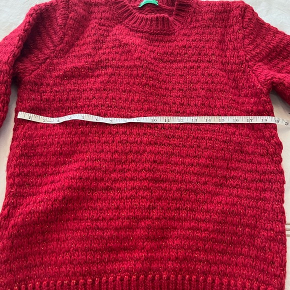 Warm sweater for the fall and winter. - Picture 7 of 7